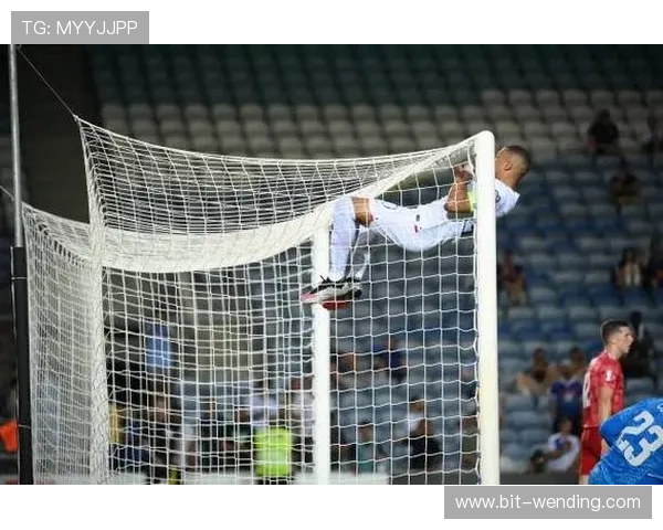 下载开云体育在线官方版，畅享丰富多彩的体育娱乐资源和最新赛事资讯